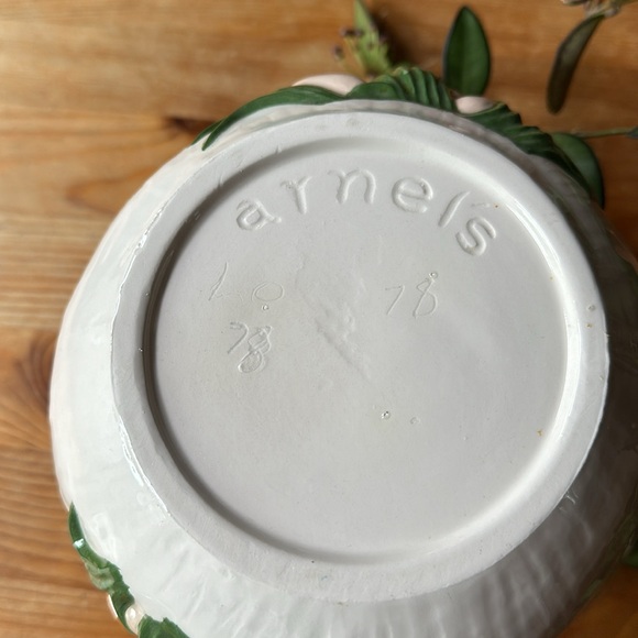 Vintage Mushroom Ceramic Canister - Picture 10 of 12